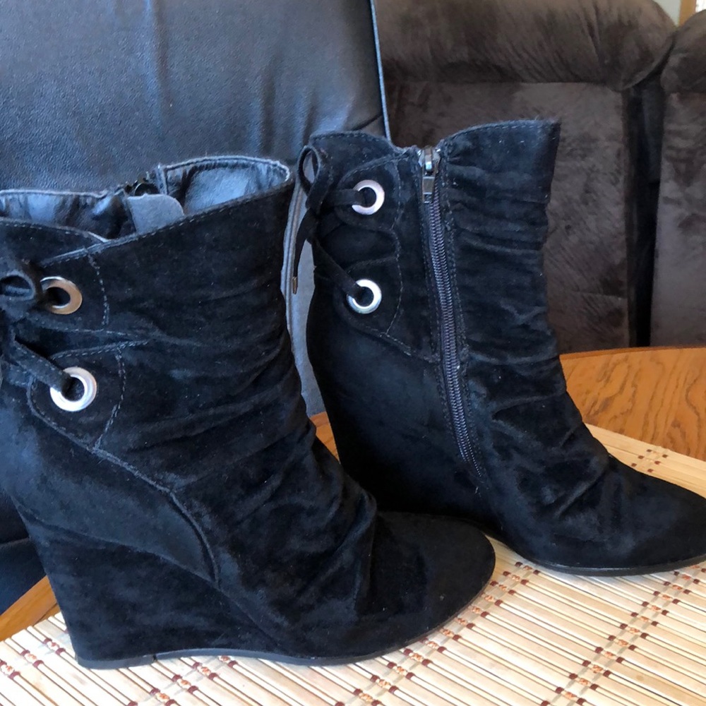 Irina  wedge ankle boots suede